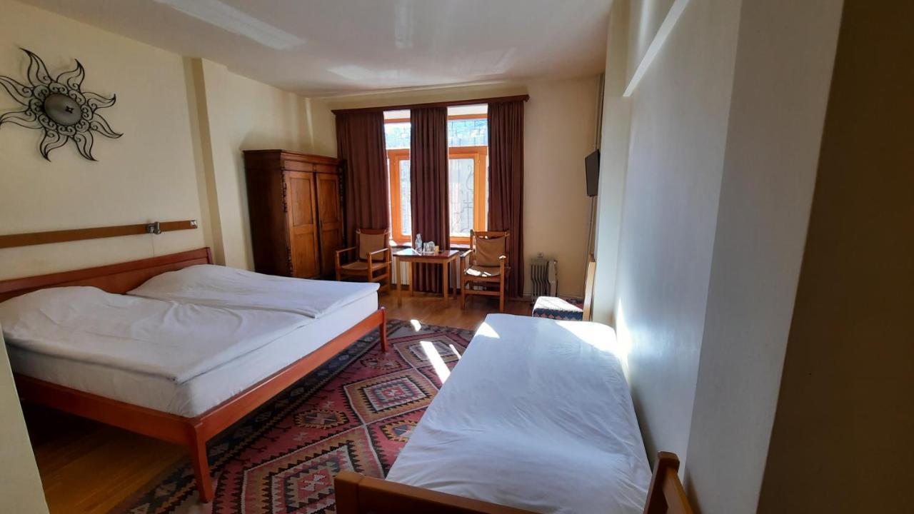 Hotel Mirhav Goris Dış mekan fotoğraf