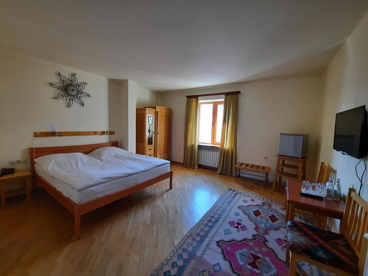 Hotel Mirhav Goris Dış mekan fotoğraf